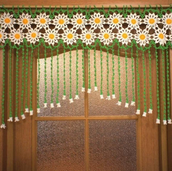 Spring valance, handmade crochet - Picture 1 of 7